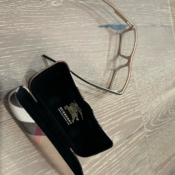 Burberry glasses - Picture 6 of 6